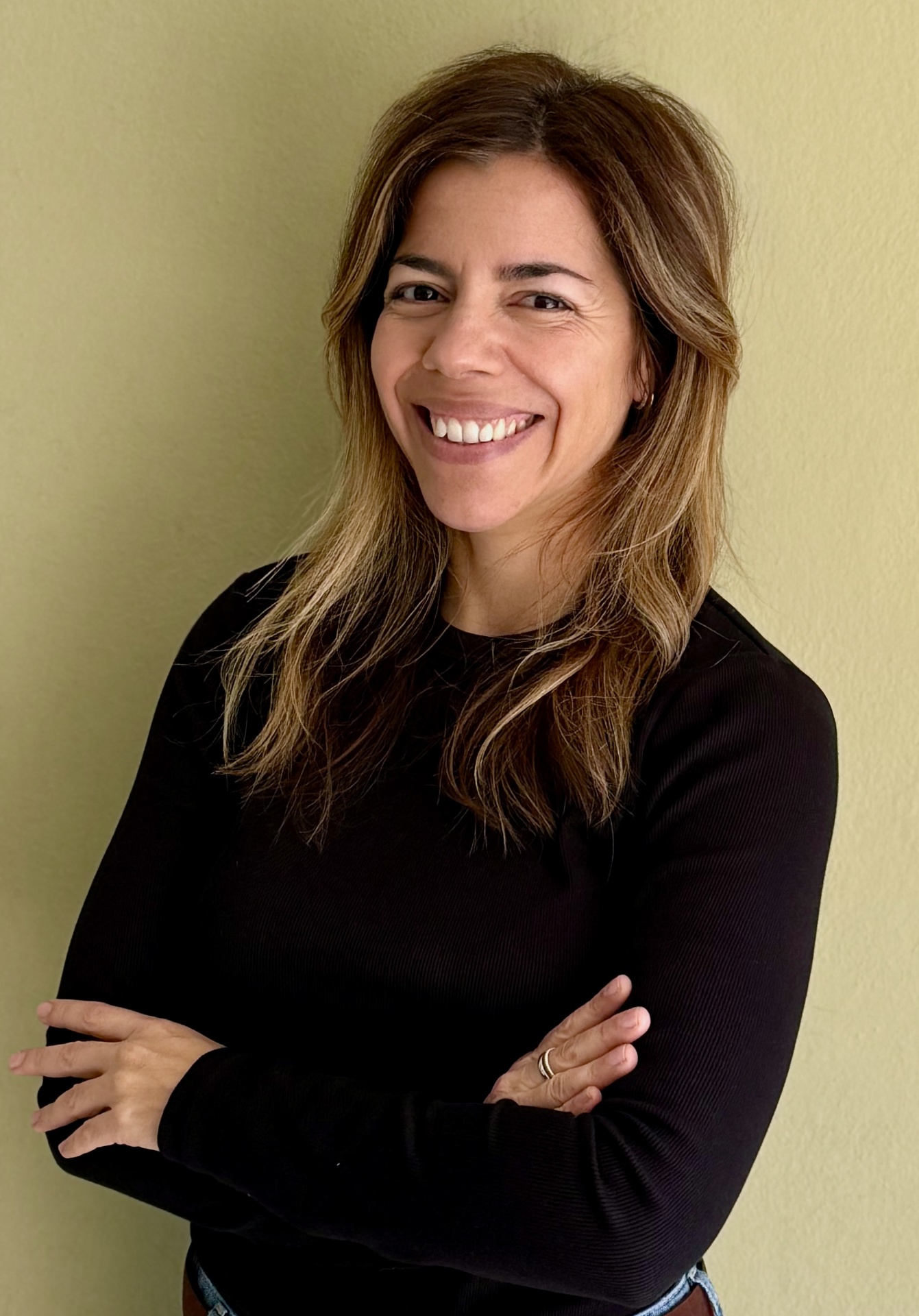 Micaela Dolgonos, English coach